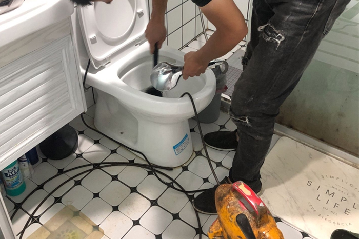 西固疏通下水道